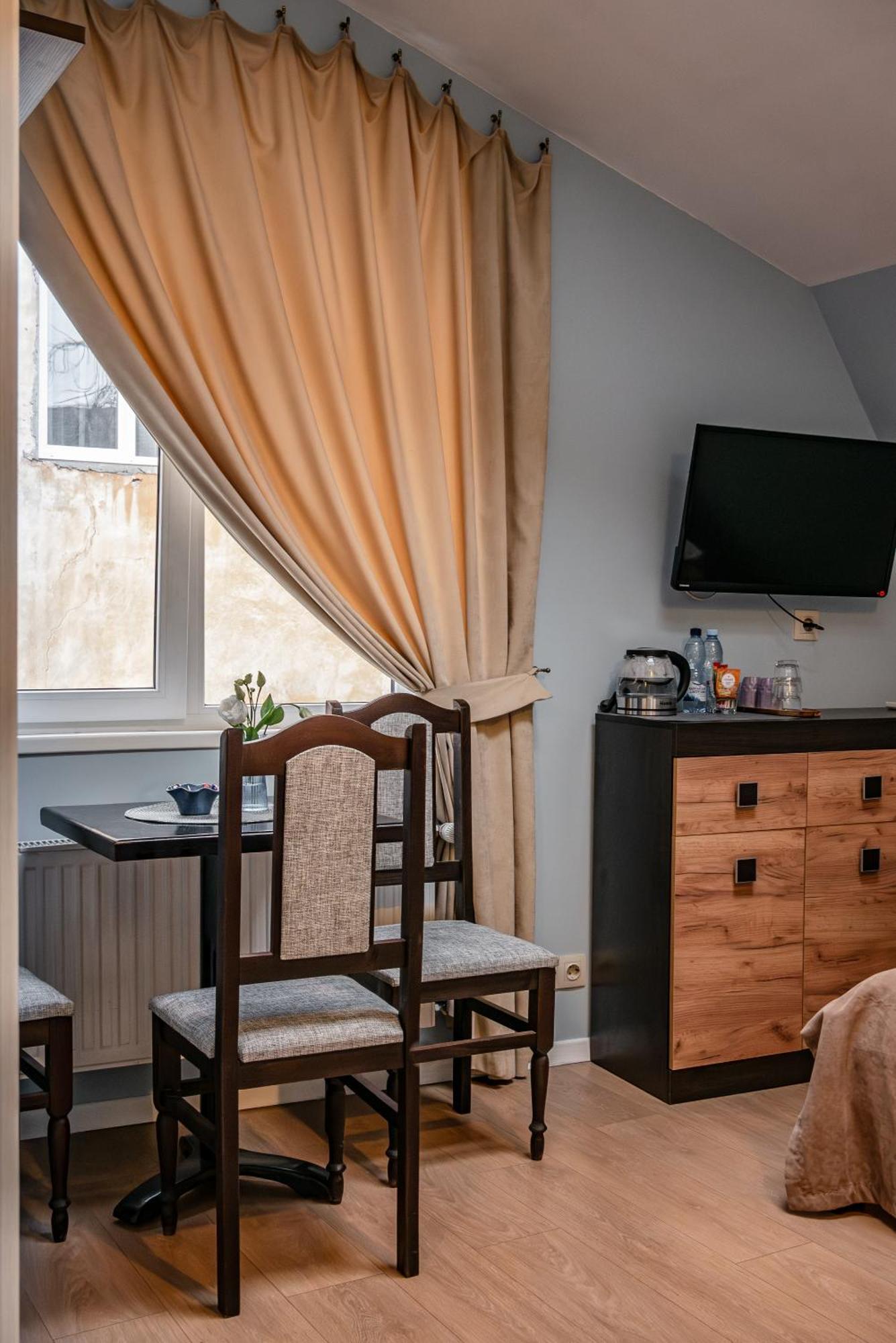Gar'is Hostel Lviv Buitenkant foto