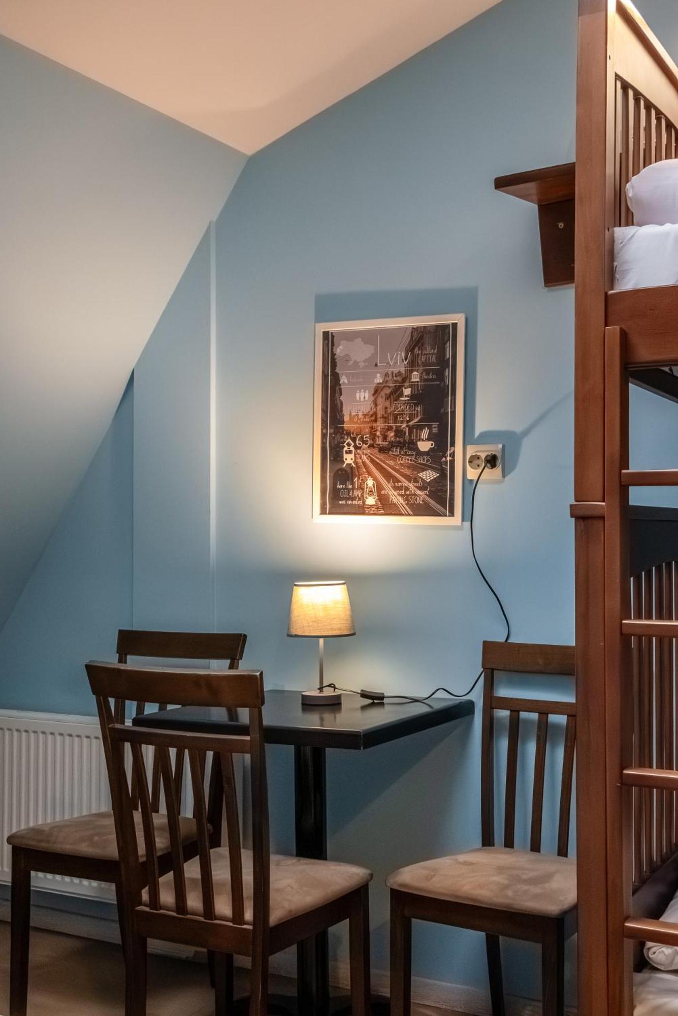 Gar'is Hostel Lviv Buitenkant foto