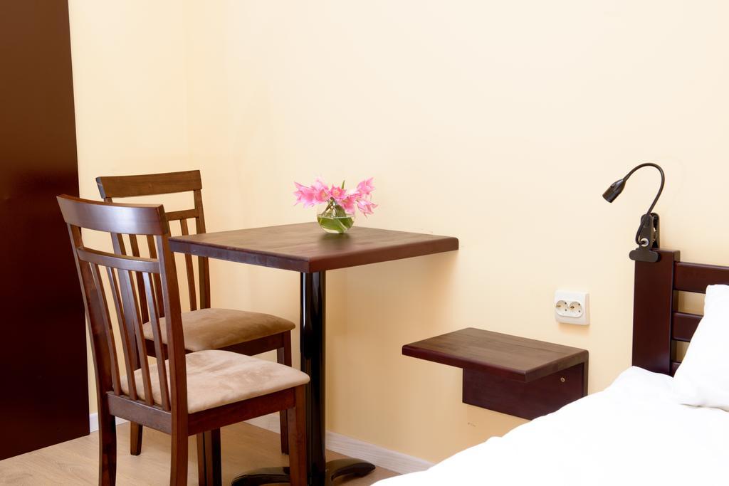 Gar'is Hostel Lviv Buitenkant foto